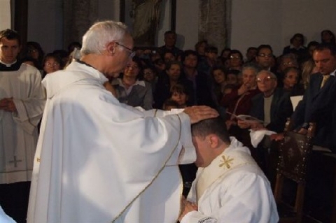 Il sacramento dell'ordine